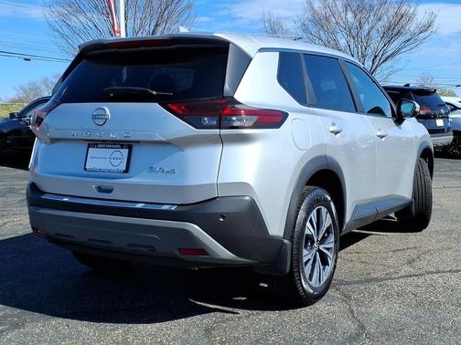 Brilliant Silver Metallic 2023 Nissan Rogue SV