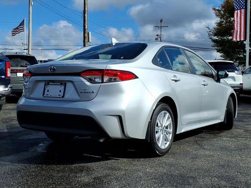 2024 Toyota Corolla Hybrid LE
