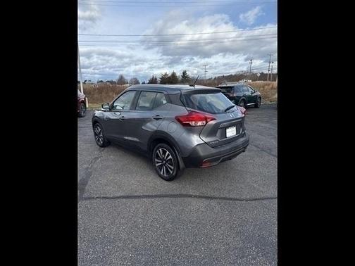 2019 Nissan Kicks SV