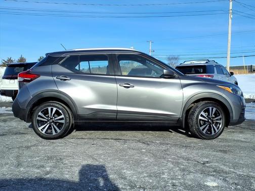 2019 Nissan Kicks SV