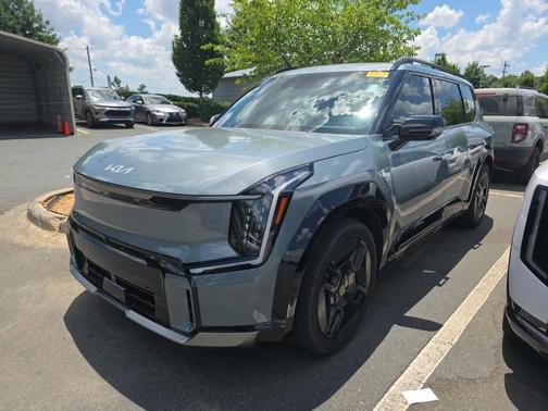 Iceberg Green 2024 Kia EV9 GT-Line