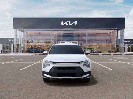 White 2026 Kia Niro LX