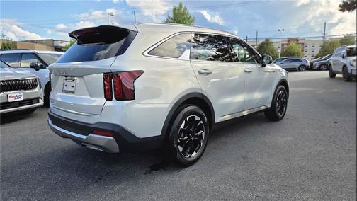 Ivory Silver 2026 Kia Sorento S