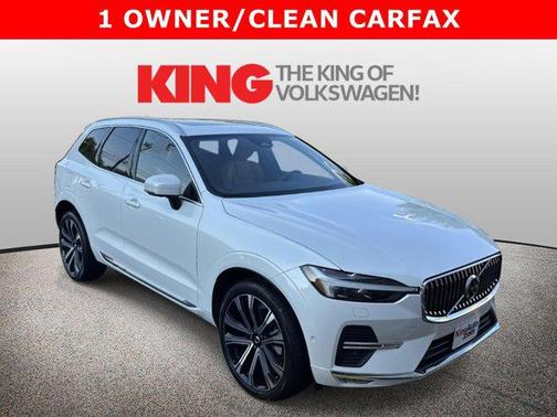 2023 Volvo XC60 Ultimate Bright Theme