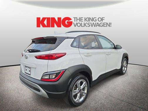 Lunar White 2022 Hyundai KONA SEL