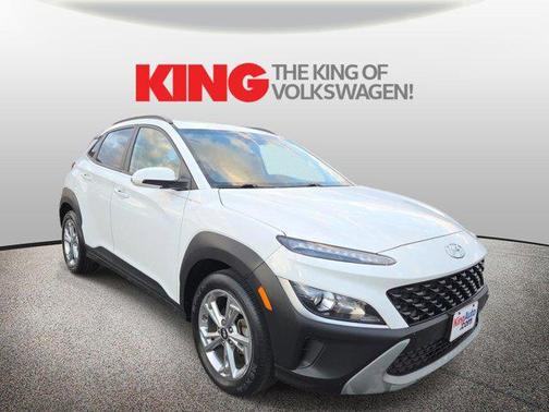 Lunar White 2022 Hyundai KONA SEL