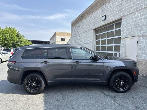 2021 Jeep Grand Cherokee L Laredo