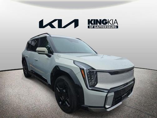 Ivory Silver 2024 Kia EV9 GT-Line