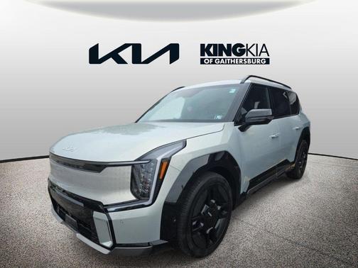 Ivory Silver 2024 Kia EV9 GT-Line
