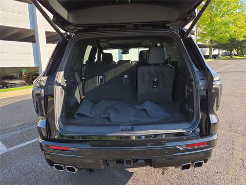 Mosaic Black Metallic 2024 Chevrolet Traverse RS