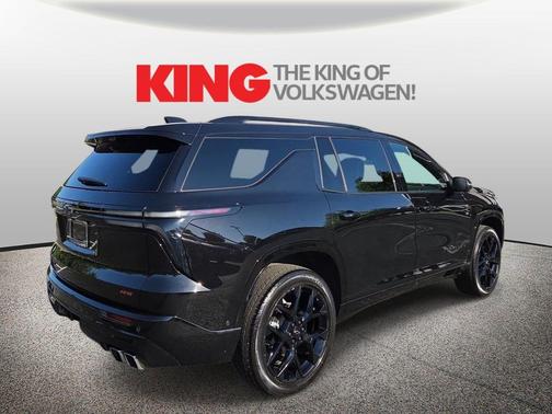 Mosaic Black Metallic 2024 Chevrolet Traverse RS
