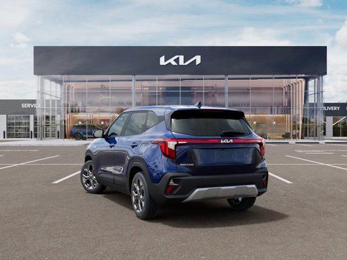 Blue 2026 Kia Seltos LX
