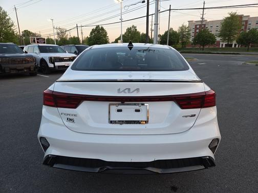Snow White Pearl 2024 Kia Forte GT-Line