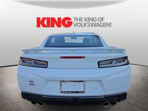 Summit White 2018 Chevrolet Camaro 2SS