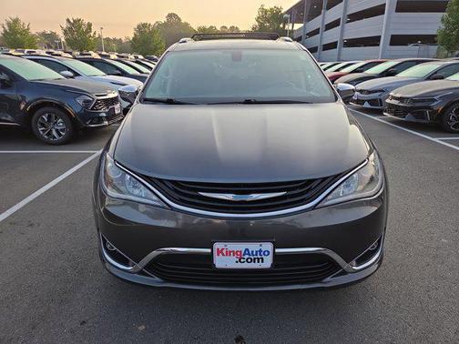 2018 Chrysler Pacifica Hybrid Limited