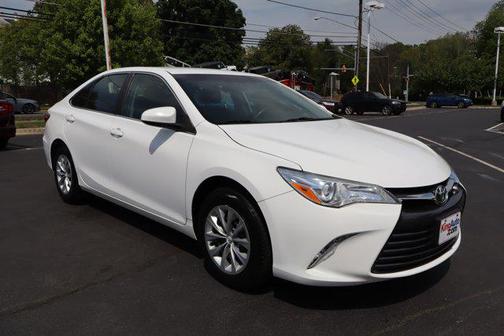 Super White 2017 Toyota Camry LE