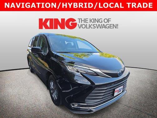 2023 Toyota Sienna XLE 7 Passenger