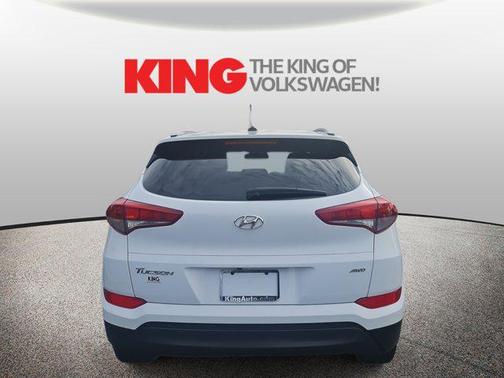 2016 Hyundai TUCSON SE