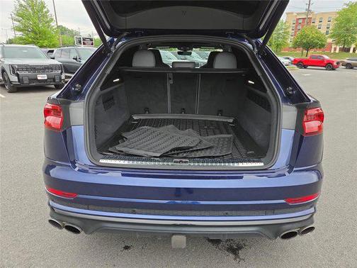 Navarra Blue Metallic 2023 Audi SQ8 4.0T Prestige