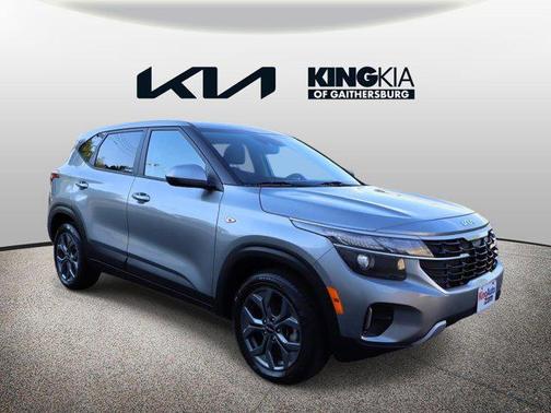 Steel Gray 2024 Kia Seltos LX