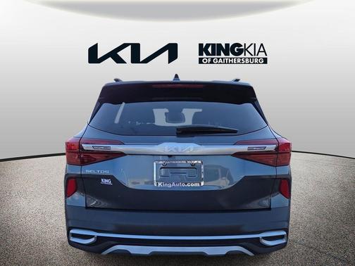 Gravity Gray 2023 Kia Seltos SX