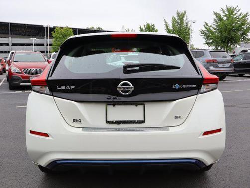 Pearl White 2018 Nissan Leaf SL