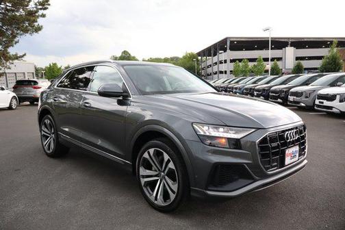 Daytona Gray Pearl 2020 Audi Q8 55 Prestige