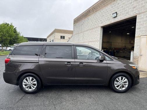 2015 Kia Sedona LX