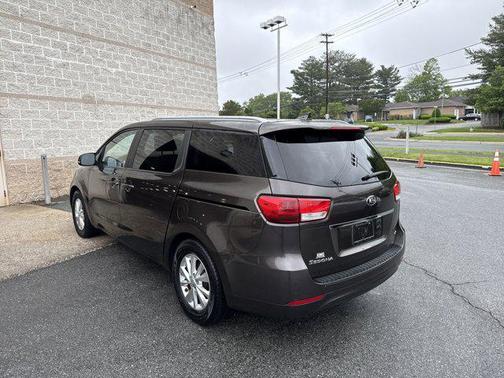 2015 Kia Sedona LX