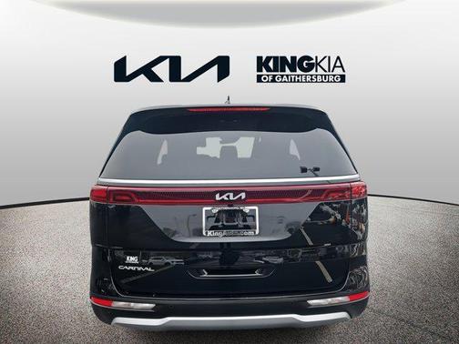 2024 Kia Carnival LX