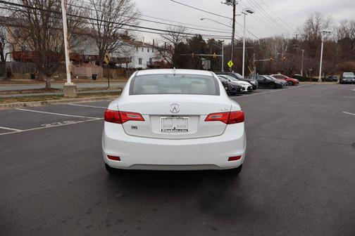 2014 Acura ILX 2.0L w/Premium Package