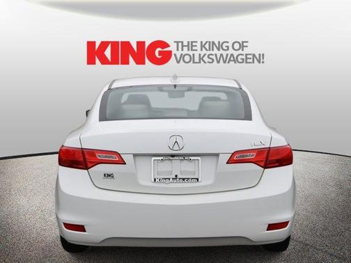 2014 Acura ILX 2.0L w/Premium Package