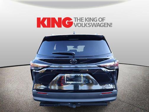 2026 Toyota Sienna Woodland Edition