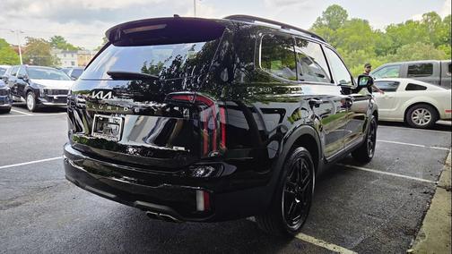 Ebony Black 2024 Kia Telluride SX Prestige X-Line
