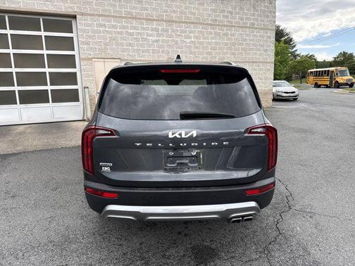 2022 Kia Telluride S