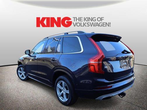 2017 Volvo XC90 T5 Momentum