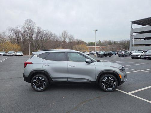 2024 Kia Seltos SX