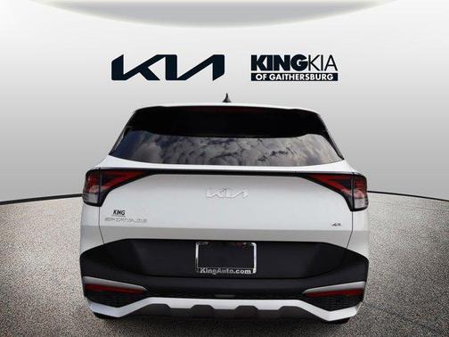 Snow White Pearl 2023 Kia Sportage LX