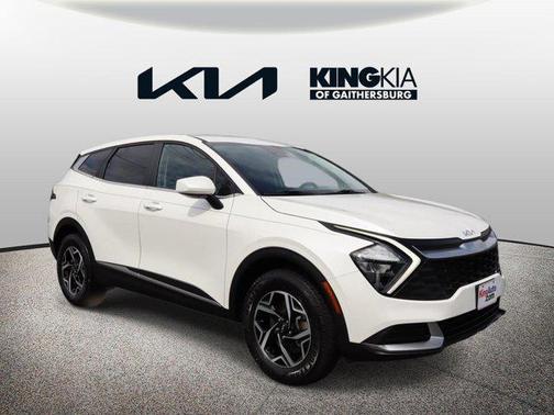 Snow White Pearl 2023 Kia Sportage LX