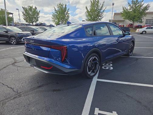 2025 Kia K4 EX