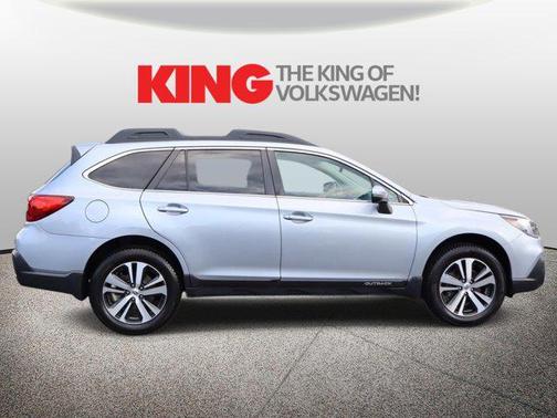 Ice Silver Metallic 2019 Subaru Outback 2.5i Limited