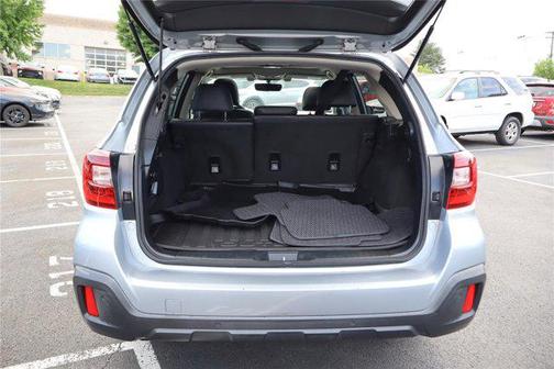 Ice Silver Metallic 2019 Subaru Outback 2.5i Limited