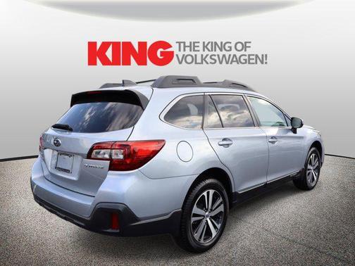 Ice Silver Metallic 2019 Subaru Outback 2.5i Limited