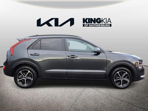 Graphite Gray 2024 Kia Niro LX