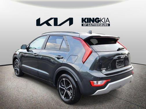 Graphite Gray 2024 Kia Niro LX