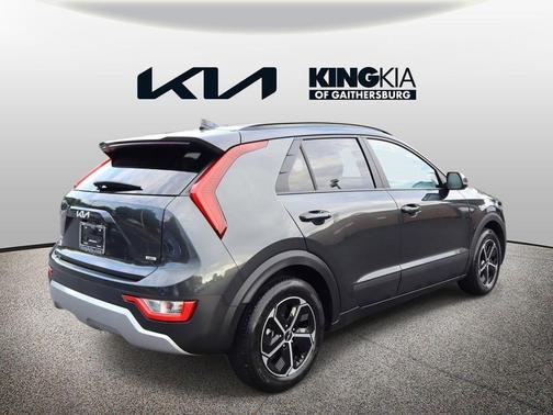 Graphite Gray 2024 Kia Niro LX