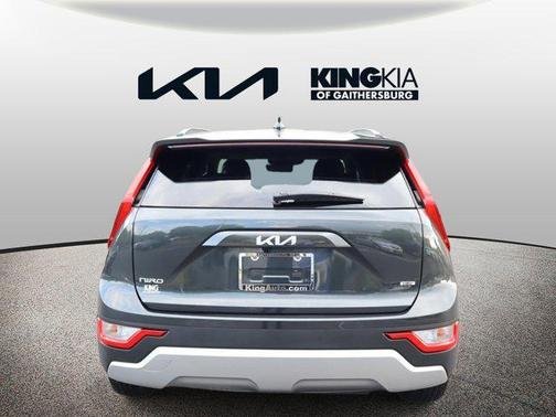Graphite Gray 2024 Kia Niro LX