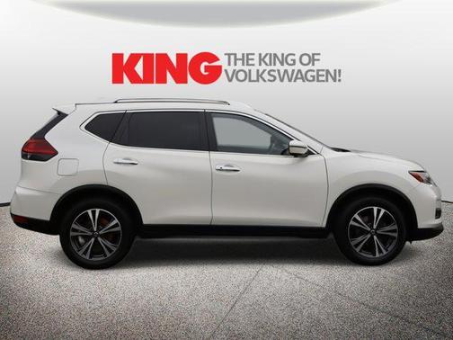 2020 Nissan Rogue SV
