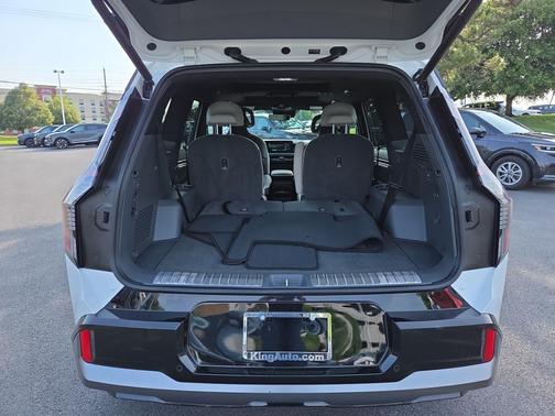 Snow White Pearl 2024 Kia EV9 GT-Line