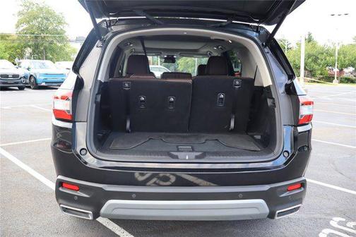 Crystal Black Pearl 2023 Honda Pilot Elite
